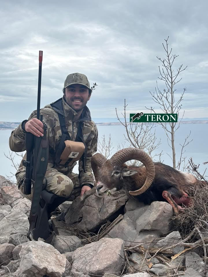 Client of Teron Hunting Tours with an european mouflon harvested in Croatia